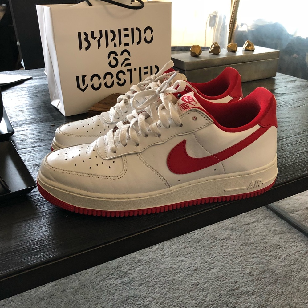 Men’s Air Force 1 red and white sz 10